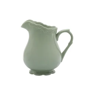 Ljusgrön porslinskanna Provence Verte från Chic Antique med fransk spetsdekor (1,1 liter).