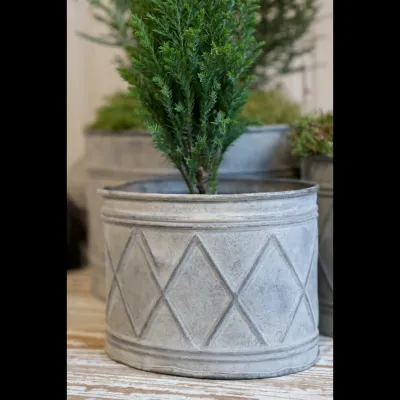 krukset-harlekin-antik-zink-set-om-tre-från-chic-antique