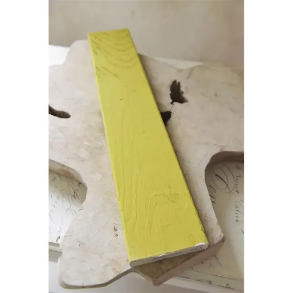 vintage-paint-warm-yellow