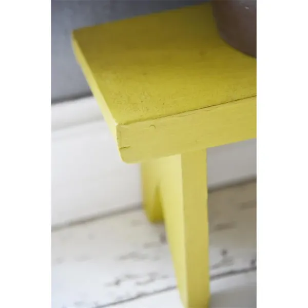 vintage-paint-warm-yellow