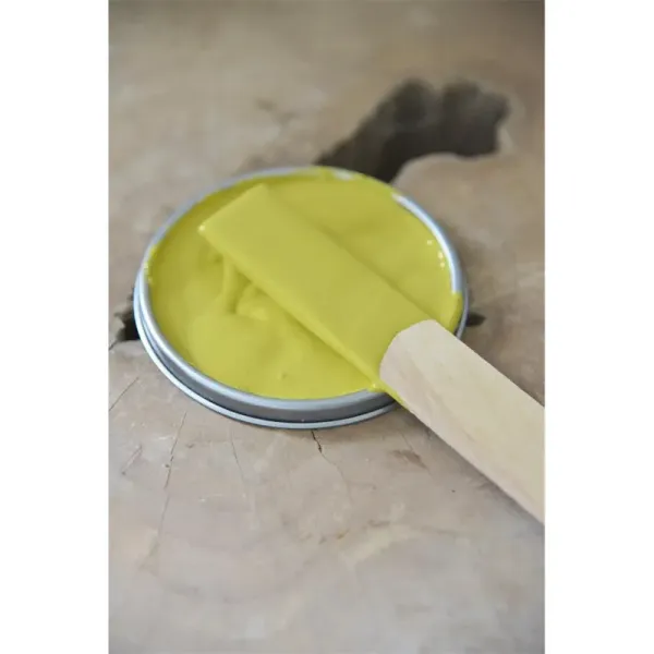 vintage-paint-warm-yellow