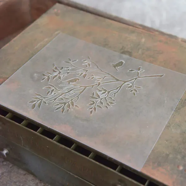 stencil-branch-with-bird