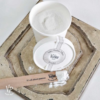 salty-patina-effect-powder-to-mix-with-chalk-paint