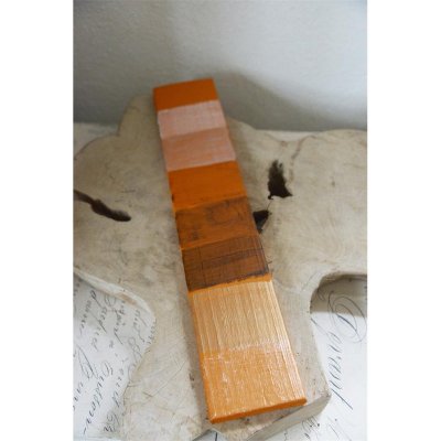 vintage-paint-rusty-orange-with-wax