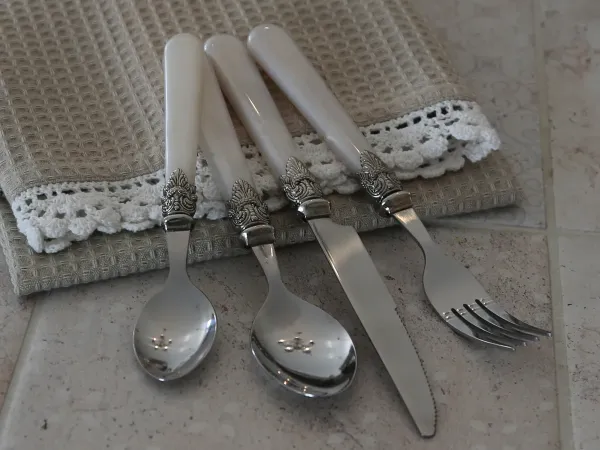 Bestick silverdekor, antik pärlemor, 16 delar - Chic Antique