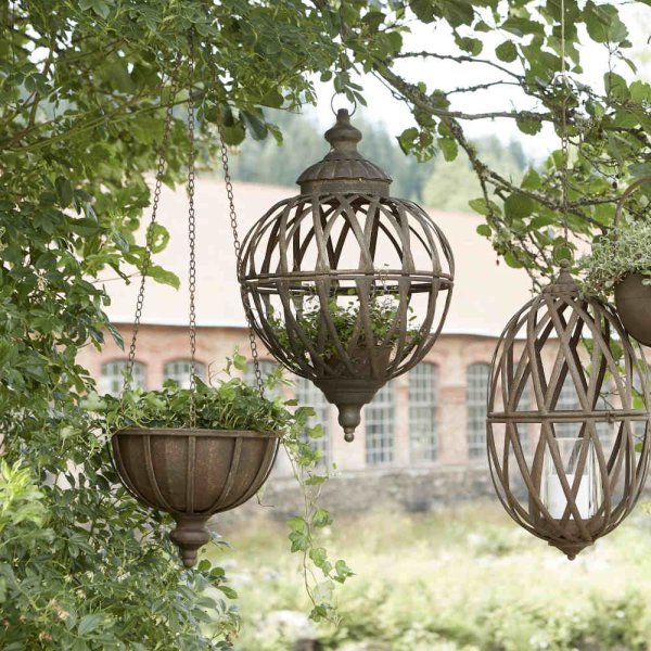 Torun Hanging Basket, rust, two sizes - Wikholm Form