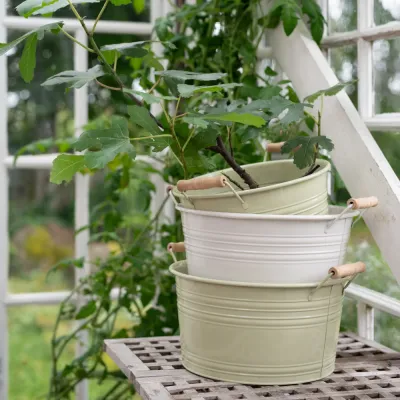 Planteringskruka-ljusgrön-metall-2-set