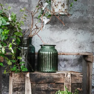 grön-glasvas-för-snittblommor