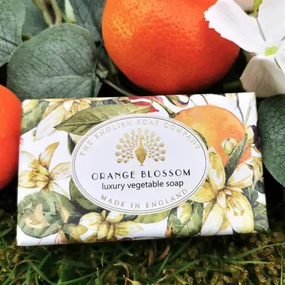 handtvål-190-gram-apelsinblomma-från-the-english-soap-company