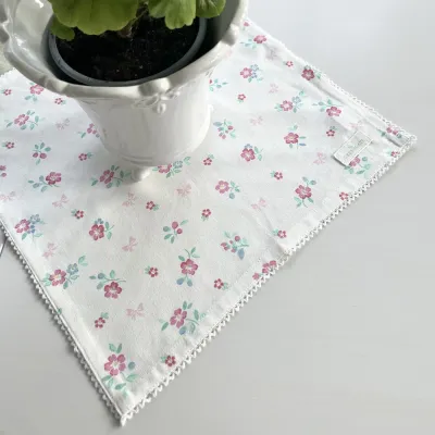 servett-brödkorgsduk-athea-vit-med-spetskant-från-greengate