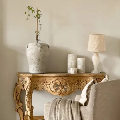 handmålat-färgprov-för-crema-från-kalklitir