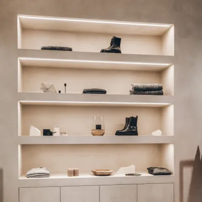 kalkfärgen-mikuta-från-kalklitir-på-vägg-i-berlin