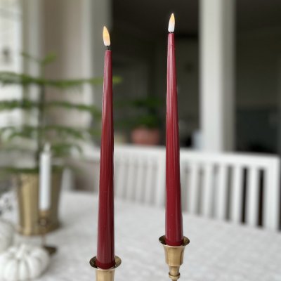 LED-dinner-candle-glossy-h28cm-bordeaux