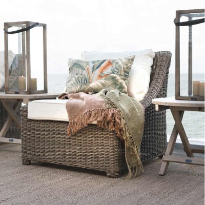 outdoor-furniture-teak-rattan