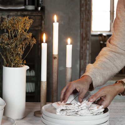 wooden-candlestick-ernst